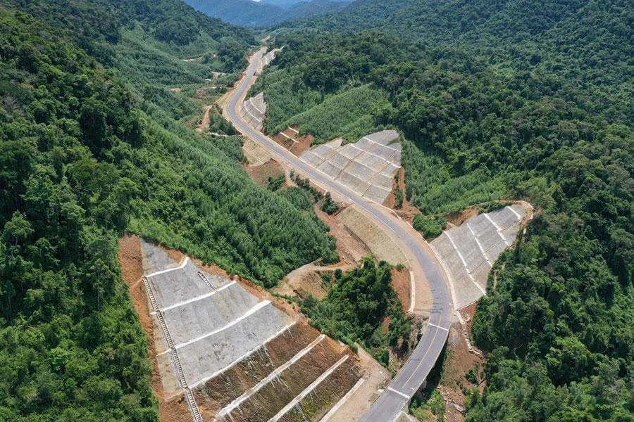 Một đoạn cao tốc La Sơn - Túy Loan (nối Thừa Thiên-Huế và Đà Nẵng). Ảnh: N.DO