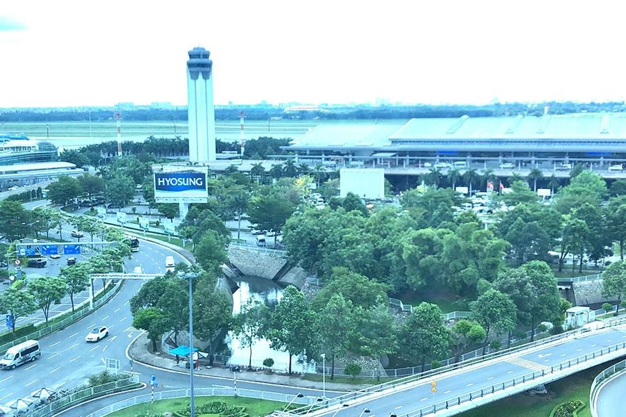 Nhà ga T3 được kỳ vọng sẽ tháo gỡ tình trạng quá tải và ùn tắc giao thông đi/đến sân bay Tân Sơn Nhất đều dồn vào đường Trường Sơn. Ảnh: PHONG ĐIỀN