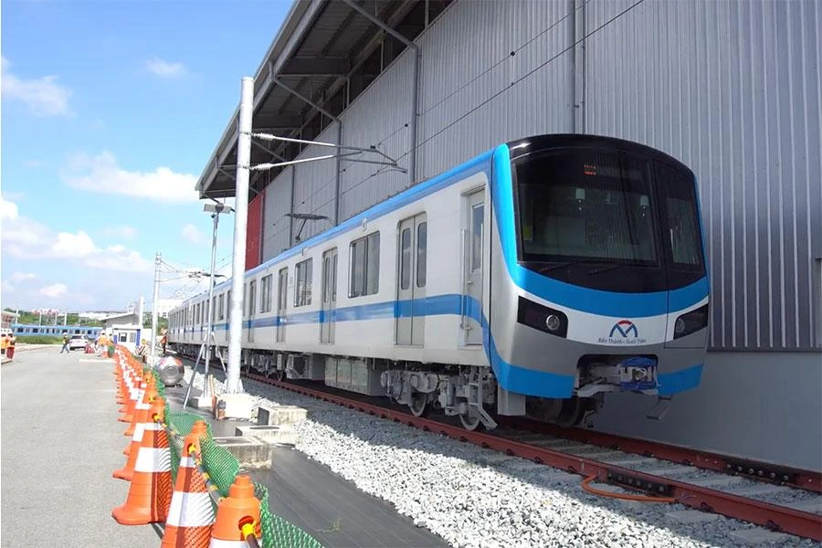 Toàn tuyến metro số 1 đã hoàn thành gần 92%. Ảnh: TN