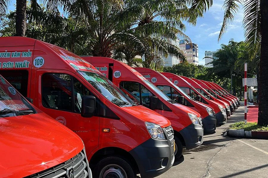 Tuyến xe buýt 109 kết nối sân bay Tân Sơn Nhất tới trung tâm TP.HCM chính thức khởi động từ hôm nay (13-9). Ảnh: ĐT