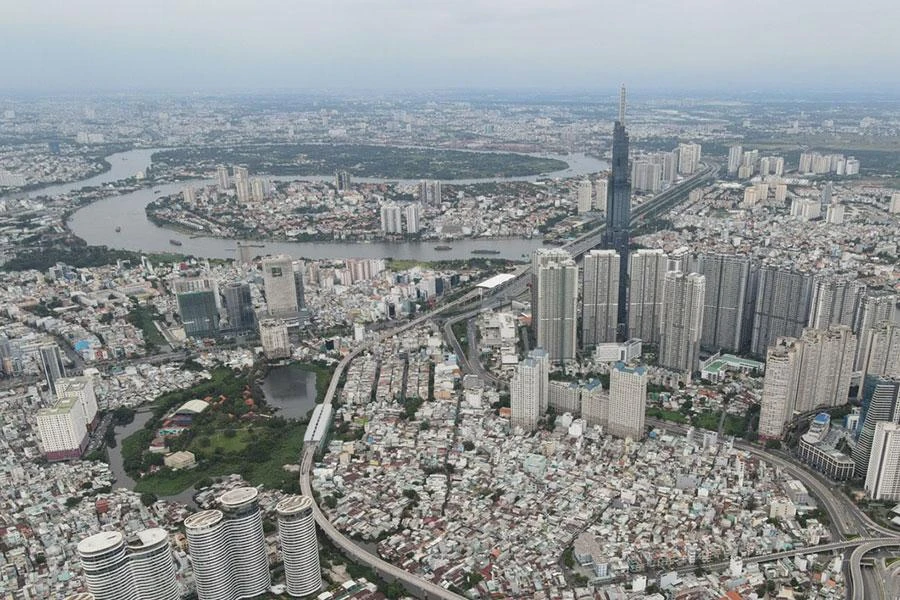 Theo chuyên gia, cần cân nhắc rất kỹ yếu tố kinh tế, an ninh, chính trị… về việc có nên quy định cá nhân nước ngoài là người sử dụng đất hay không. Ảnh: NGUYỆT NHI