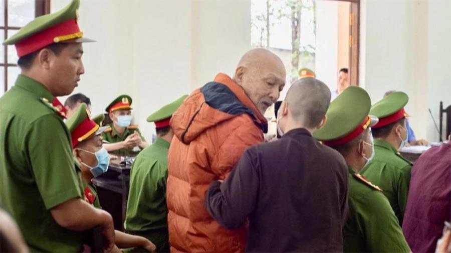 Bị cáo Lê Tùng Vân tại phiên tòa sơ thẩm. Ảnh: BẢO PHƯƠNG