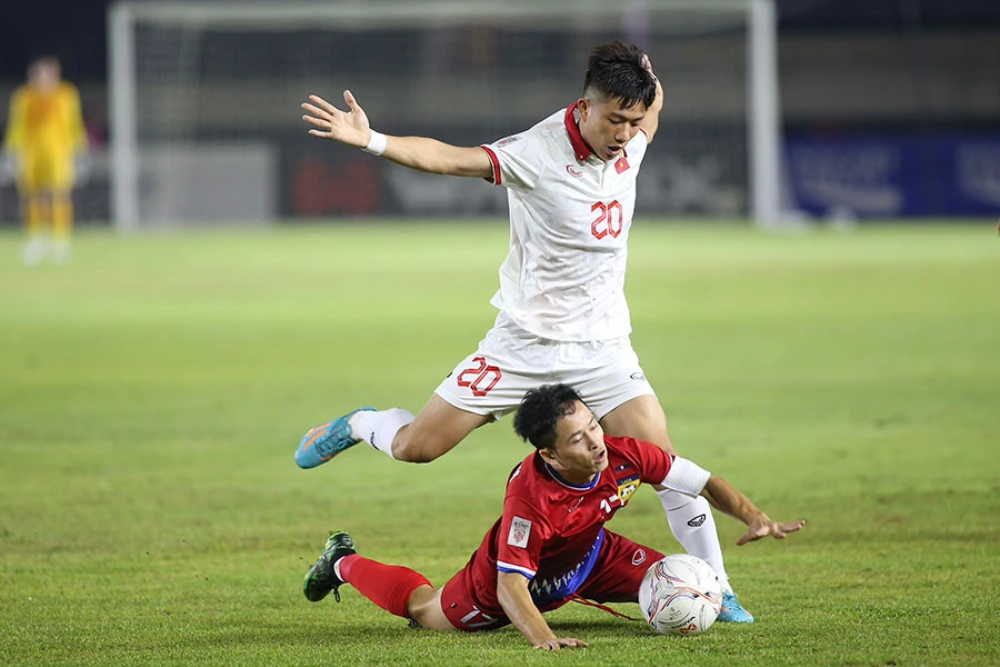 Myanmar bị nhận diện là đối thủ yếu nhất cùng với Lào (thua Việt Nam 0-6) nhưng ông Park vẫn tôn trọng đối thủ này cùng mục tiêu nhất bảng B. Ảnh: ANH THỎA