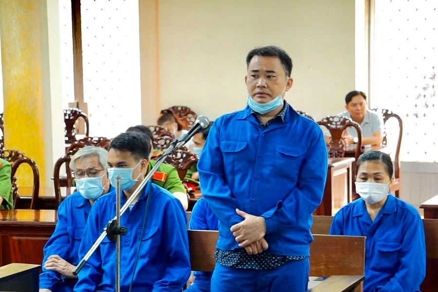 Các bị cáo tại tòa. Ảnh: HẢI DƯƠNG