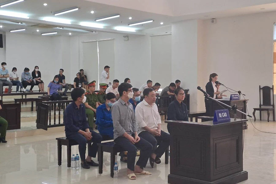 Các bị cáo tại phiên tòa phúc thẩm. Ảnh: BT