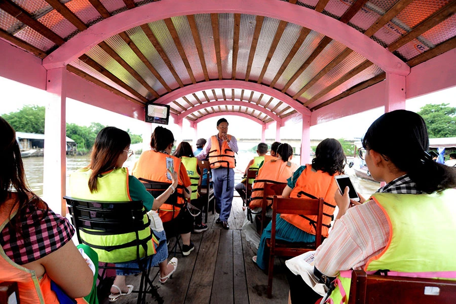 Nhiều công ty du lịch đang triển khai tour Tết Dương lịch và Tết Nguyên đán.