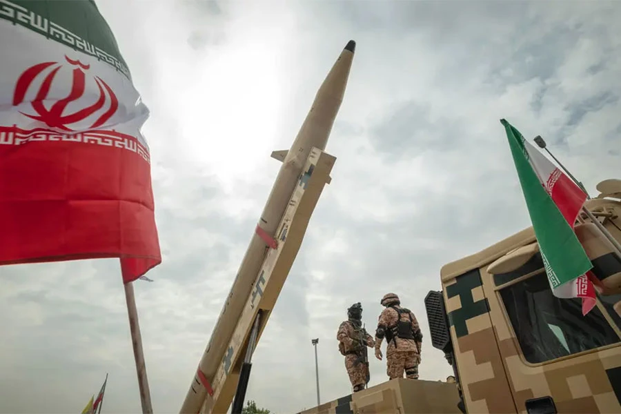 Iran tấn công các nước láng giềng