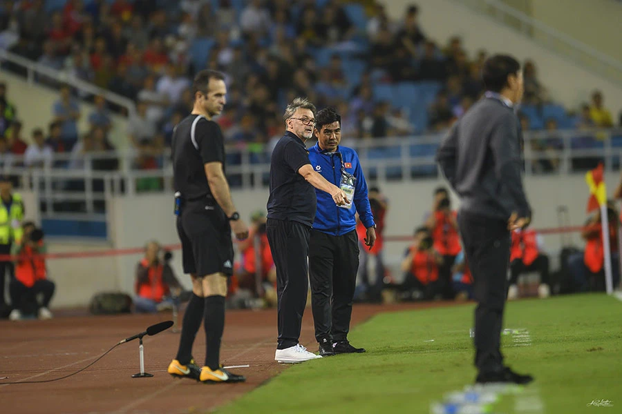 Đoạn buồn Troussier