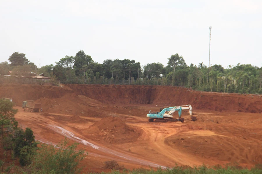 Mỏ khai thác bauxite