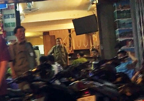 Một người nước ngoài tử vong trong khách sạn với nhiều vết chém ảnh 1