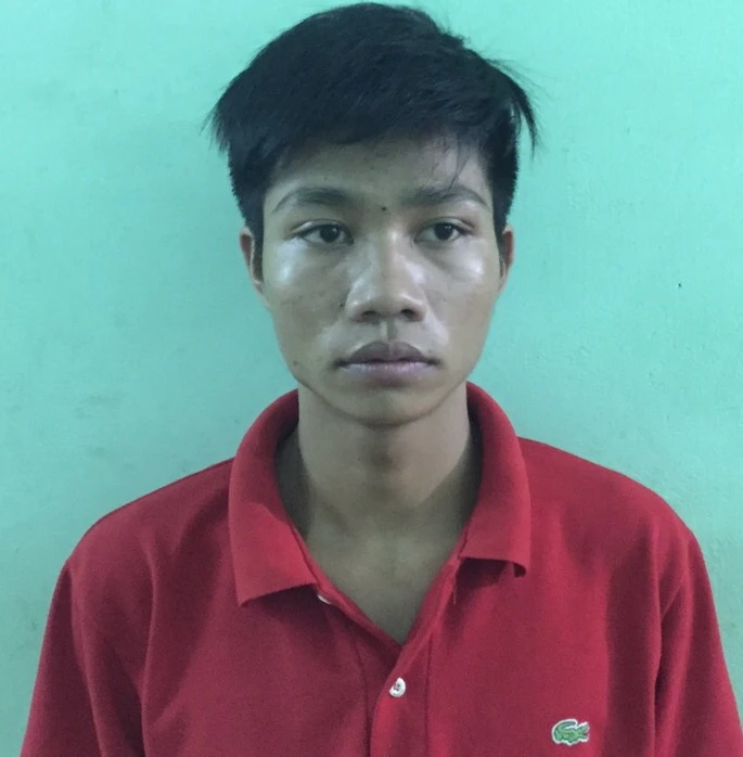 Bắt thêm hai nghi can trong vụ nhóm cướp roi điện ở Bình Thạnh ảnh 3 Bắt thêm hai nghi can trong vụ nhóm cướp roi điện ở Bình Thạnh ảnh 3