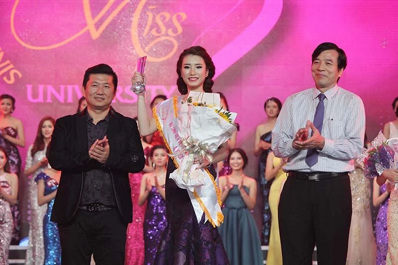Đặng Mỹ Huyền đăng quang Hoa khôi Nữ sinh viên Việt Nam ảnh 5