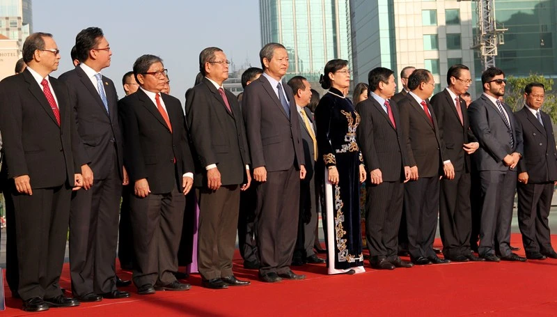 TP.HCM: Lễ Thượng cờ ASEAN nhân dịp thành lập Cộng đồng ASEAN ảnh 5