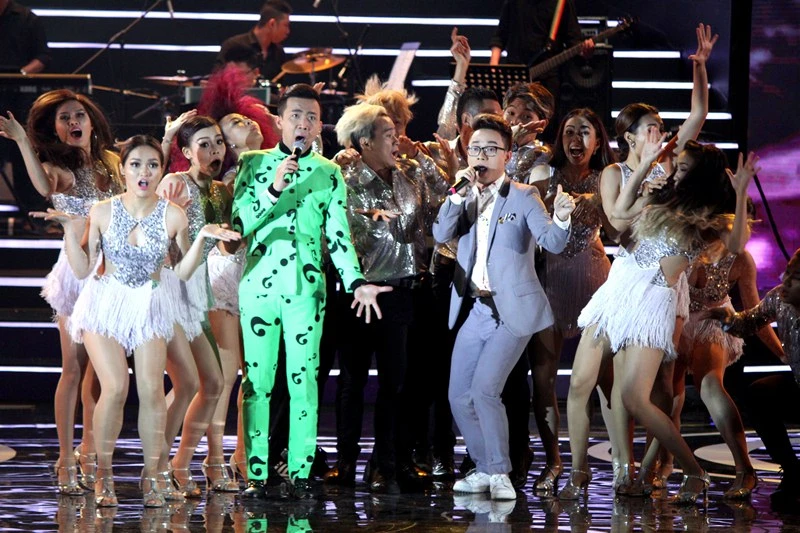  Ca sĩ 'Vì tôi còn sống' thắng lớn tại Zing Music Awards 2015 ảnh 12