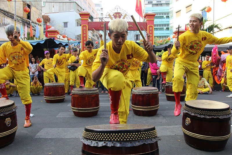 Rằm tháng Giêng: Khu phố Hoa rộn ràng từ 5 giờ sáng ảnh 16