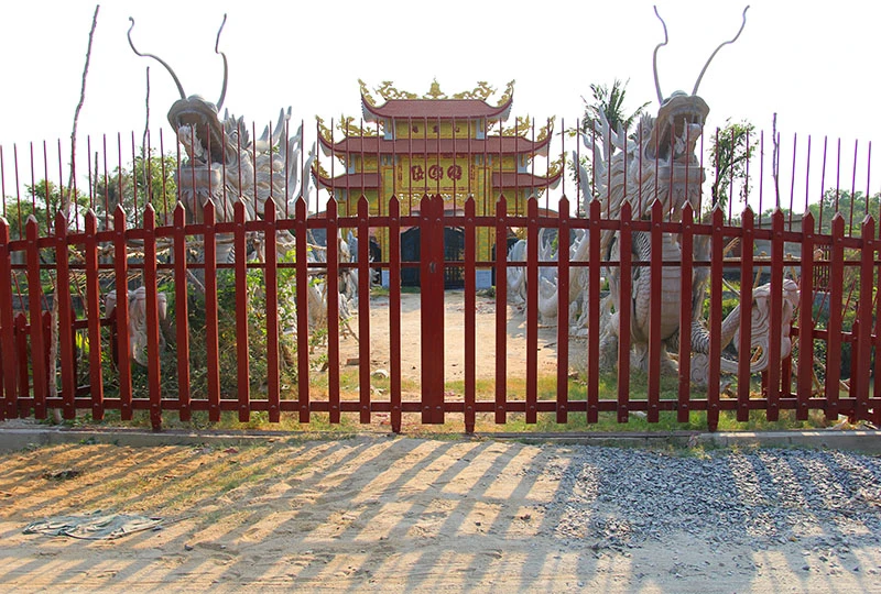 Công trình nhà thờ tổ của Hoài Linh đóng cửa im lìm ảnh 2