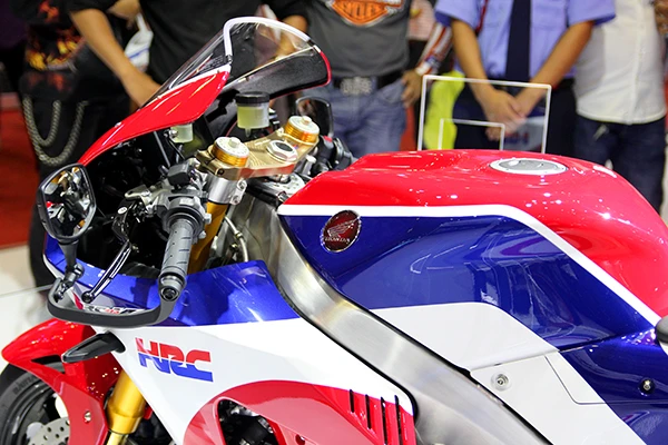 Siêu mô tô giá 5,5 tỉ đồng gây 'bão' tại Vietnam Motorcycle Show ảnh 4