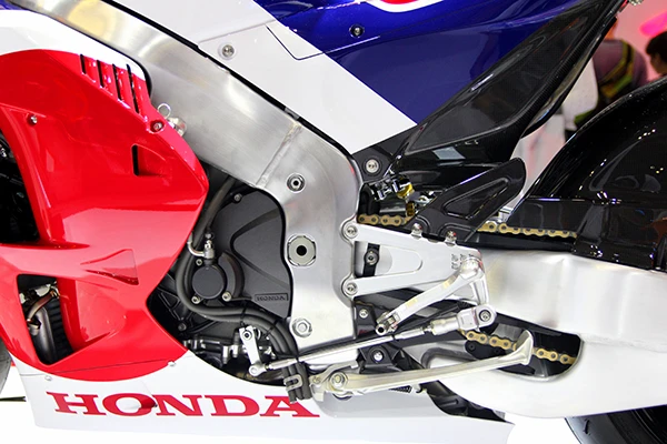 Siêu mô tô giá 5,5 tỉ đồng gây 'bão' tại Vietnam Motorcycle Show ảnh 6