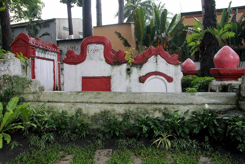 Kỳ bí khu mộ cổ hơn trăm năm trong Công viên Tao Đàn ảnh 11