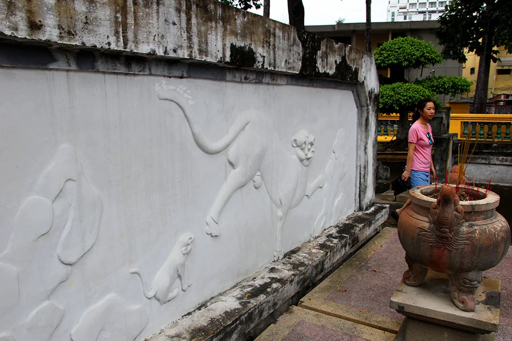 Lăng mộ cổ nằm trên khu đất 'long mạch' ở TP.HCM