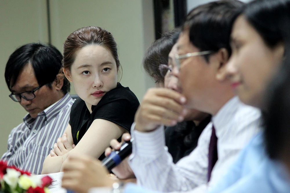 Đoàn Hội nhà báo Hàn Quốc thăm báo Pháp Luật TP.HCM ảnh 10