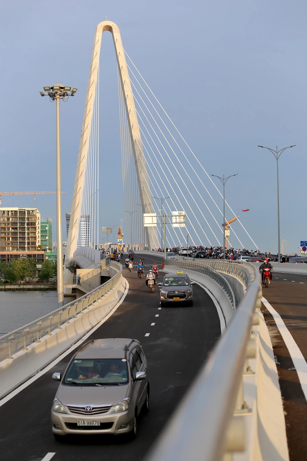 Nhánh cầu lưu thông từ TP Thủ Đức xuống đường Tôn Đức Thắng, quận 1.