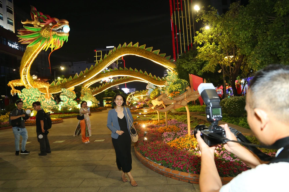 khai mạc đường hoa nguyễn huệ tết giáp thìn 2024 (9).JPG