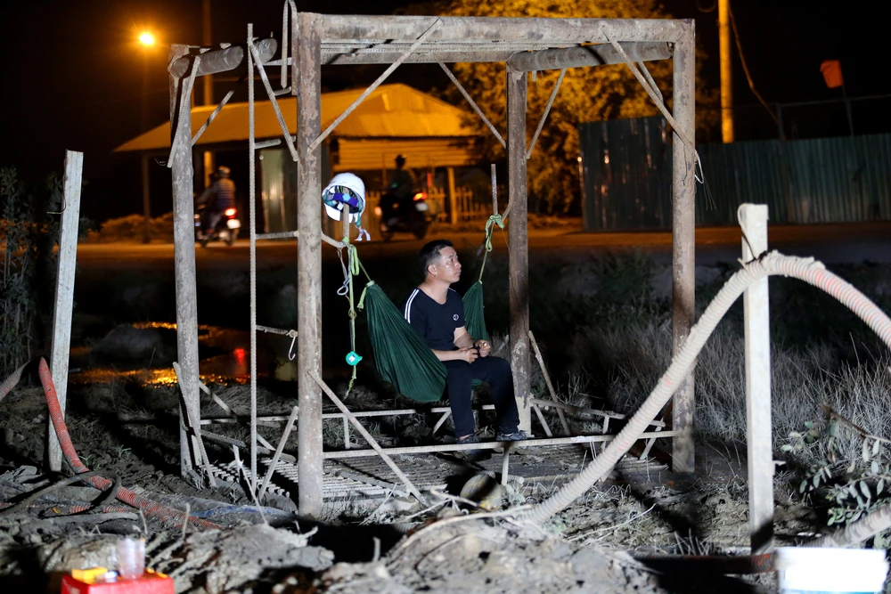 một ngày làm công nhân vành đai 3 tphcm (26).jpg