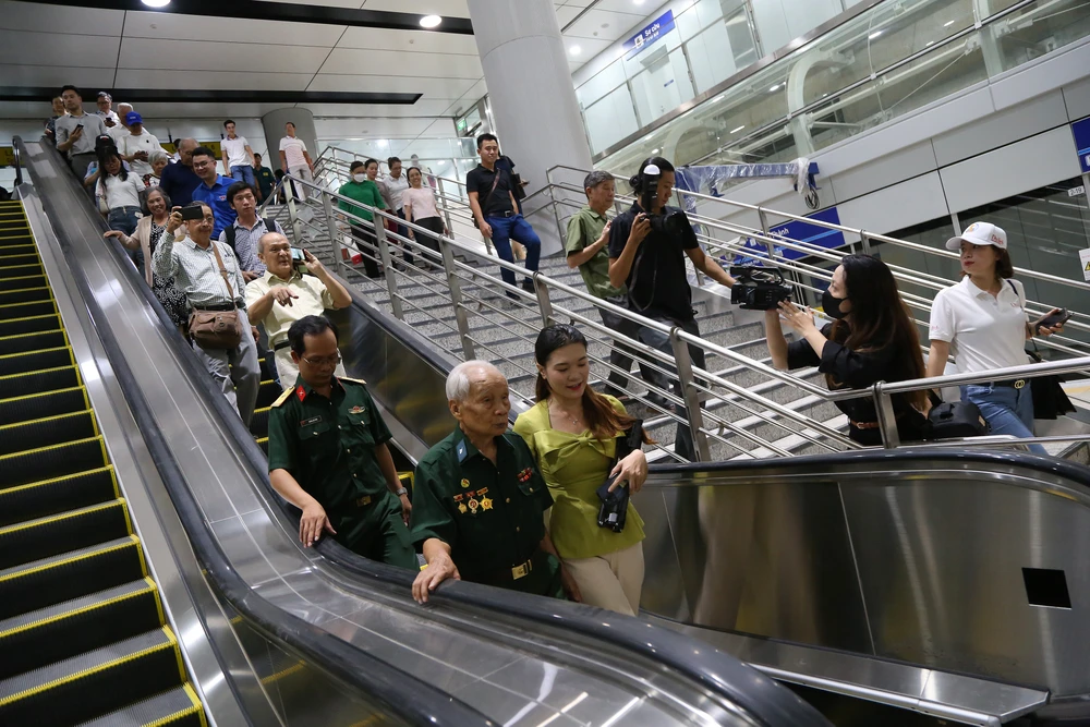  metro số 1 (1).JPG