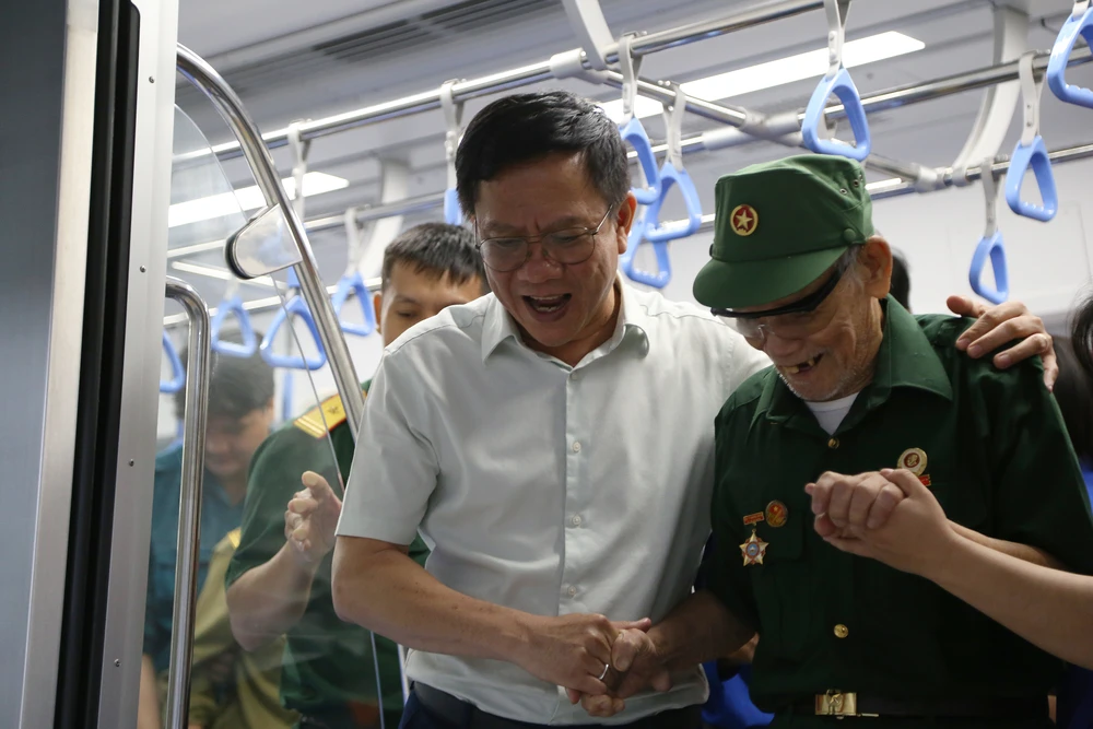  metro số 1 (16).JPG