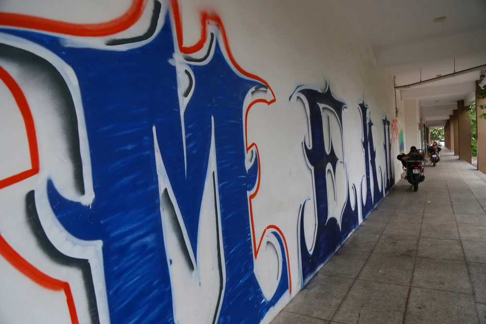 Cảnh hoang tàn của 3.790 căn hộ tái định cư ở Thủ Thiêm sắp được đấu giá cuối năm nay (14).JPG