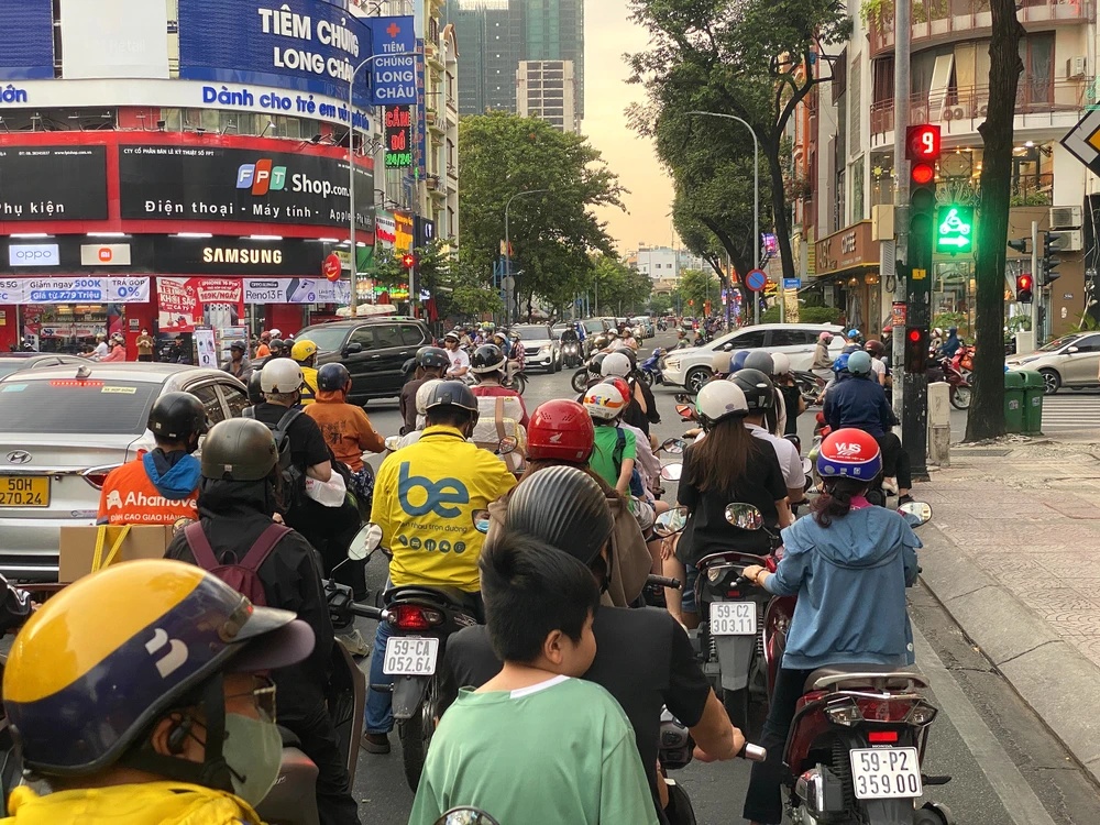 Giao thông TP.HCM sau hơn 2 tuần thực hiện Nghị định 168 (11).JPG