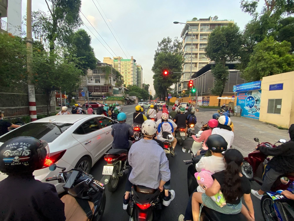 Giao thông TP.HCM sau hơn 2 tuần thực hiện Nghị định 168 (12).JPG