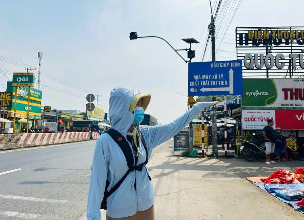 Hai cô gái Gen Z và hành trình đi bộ từ Sài Gòn về quê ăn Tết (20).jpg