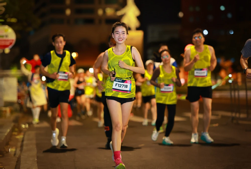 Hai cô gái Gen Z và hành trình đi bộ từ Sài Gòn về quê ăn Tết (4).jpg