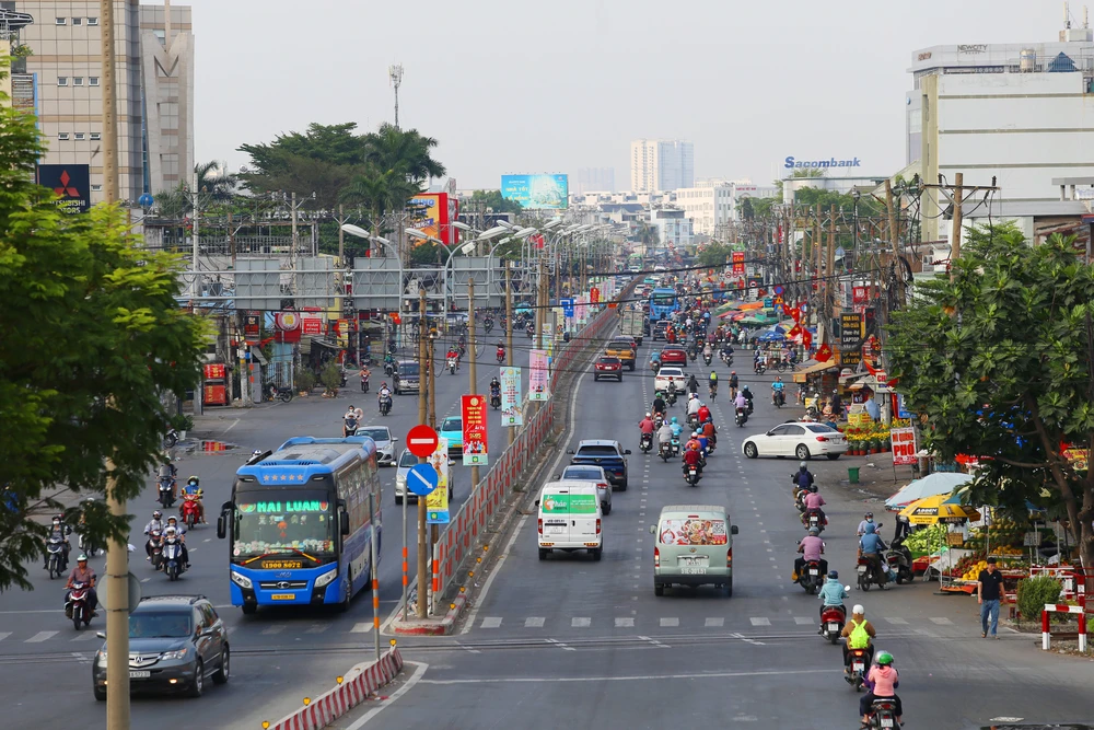 Giao thông TP.HCM thông thoáng những ngày cuối năm Giáp Thìn (11).JPG