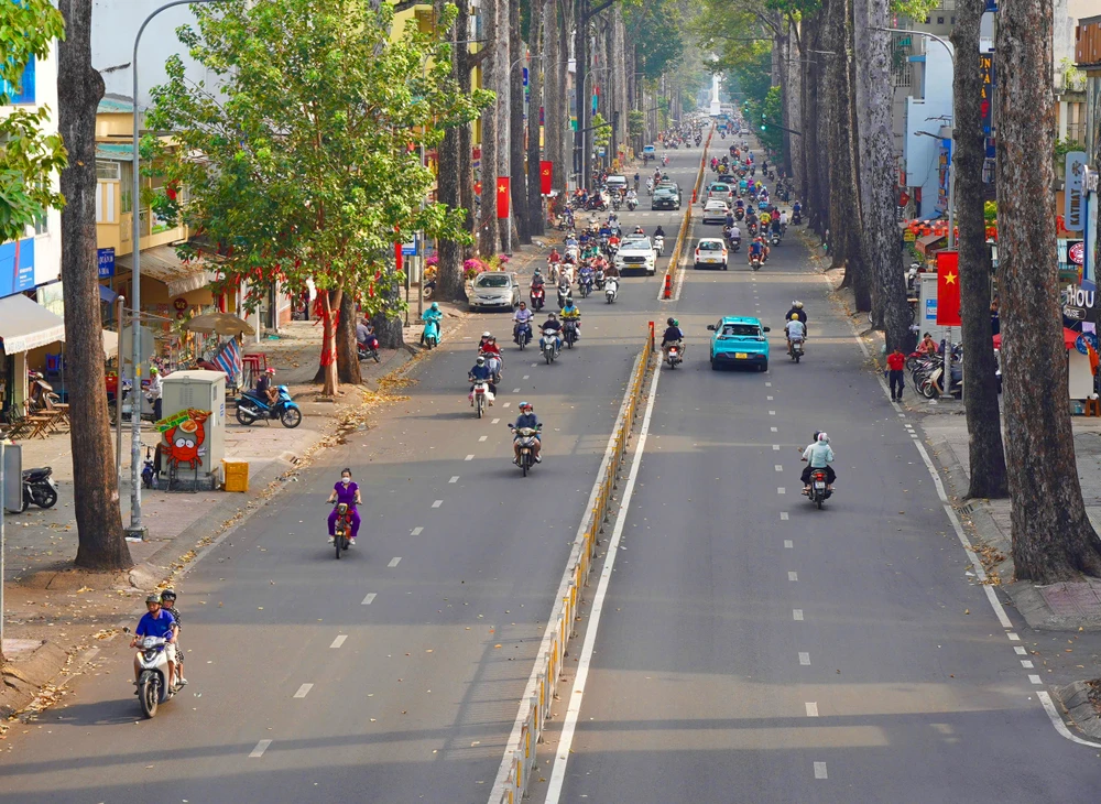 Giao thông TP.HCM thông thoáng những ngày cuối năm Giáp Thìn (12).jpg