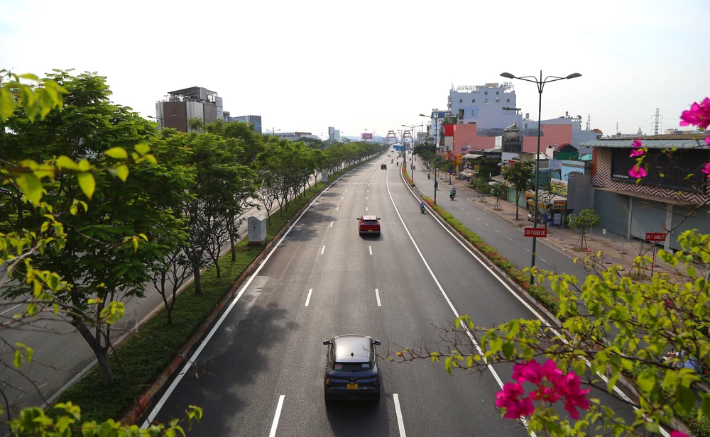 Giao thông TP.HCM thông thoáng những ngày cuối năm Giáp Thìn (8).JPG