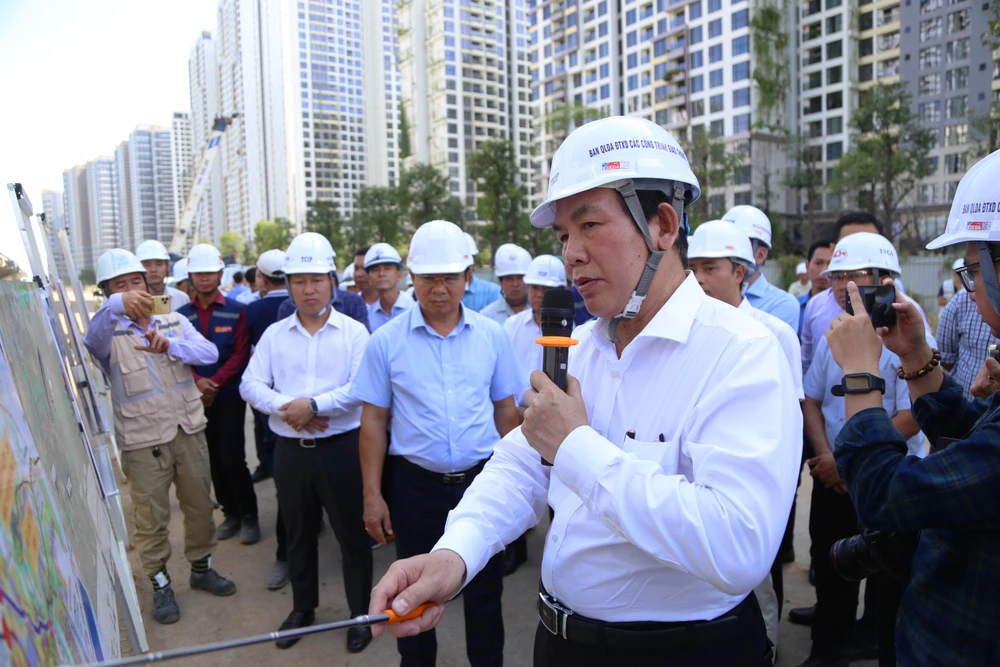 Chủ tịch UBND TP.HCM Nguyễn Văn Được thị sát các dự án giao thông trọng điểm (29).JPG