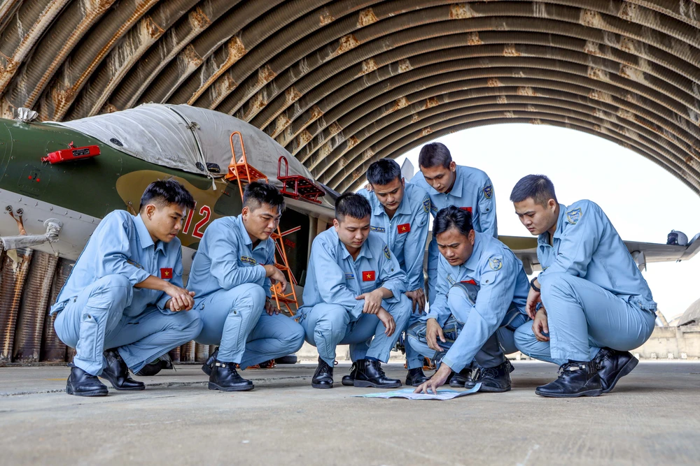 lễ kỷ niệm 30-4 (2).jpg