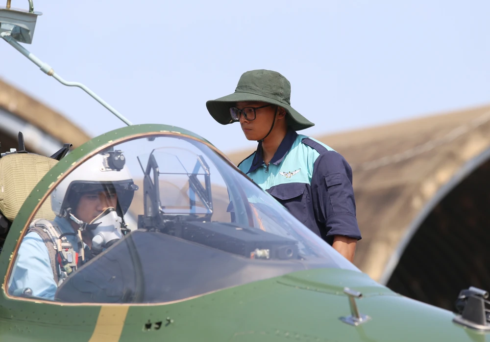 lễ kỷ niệm 30-4 (33).JPG