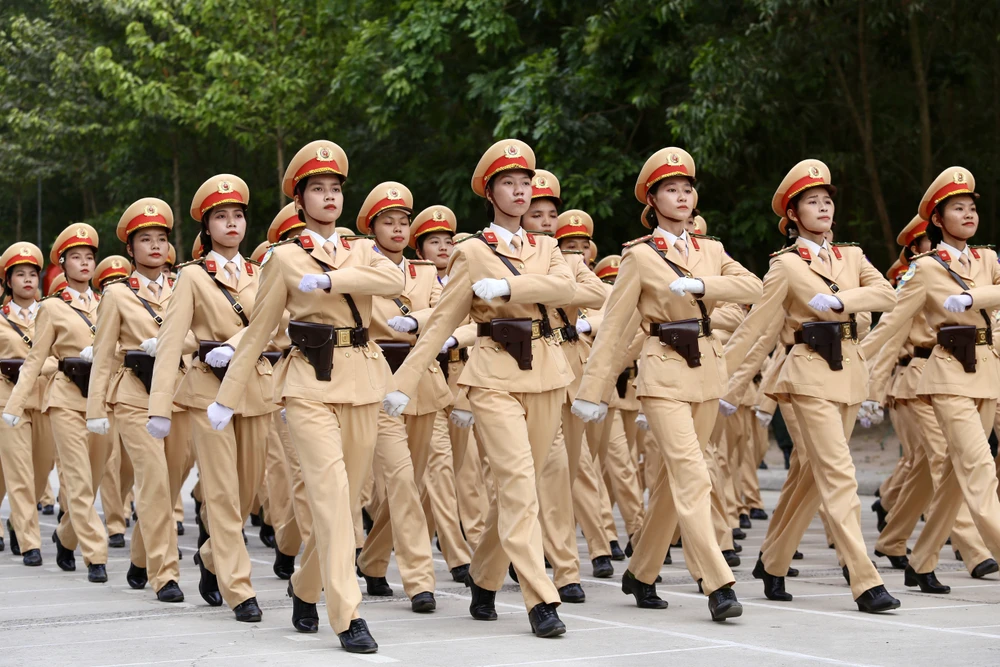 bóng hồng công an nhân dân (10).jpg