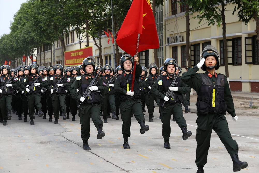 bóng hồng công an nhân dân (14).JPEG