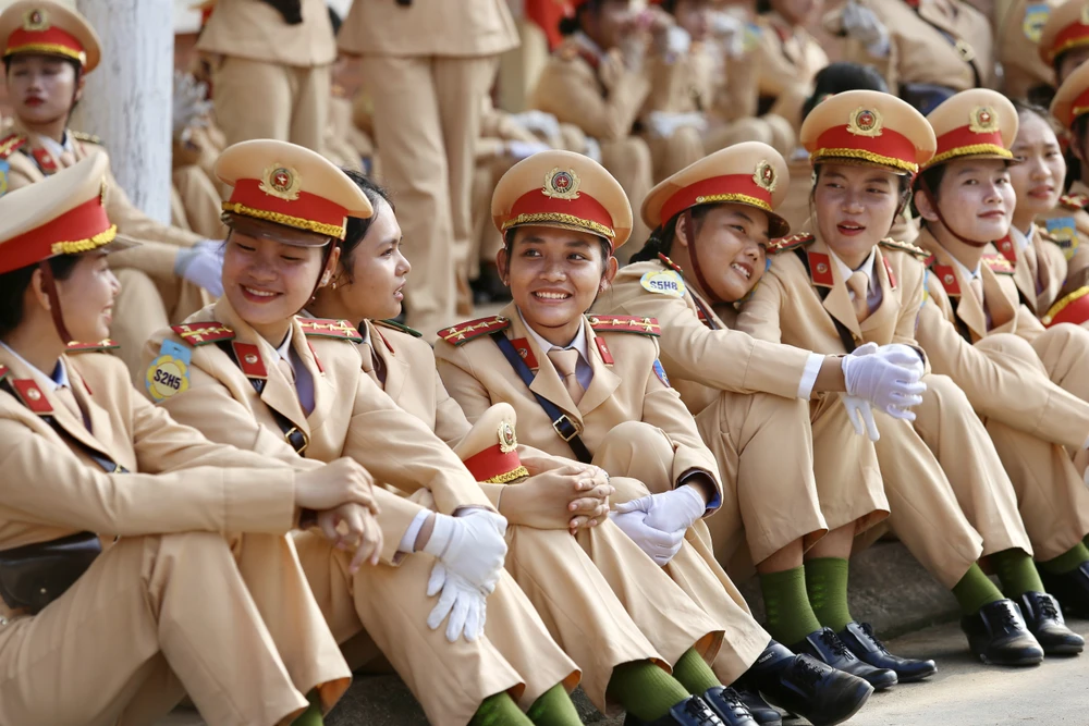 bóng hồng công an nhân dân (19).jpg