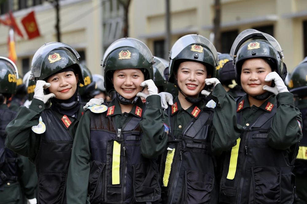 bóng hồng công an nhân dân (21).jpg