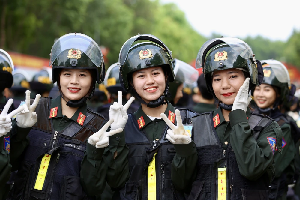 bóng hồng công an nhân dân (23).jpg