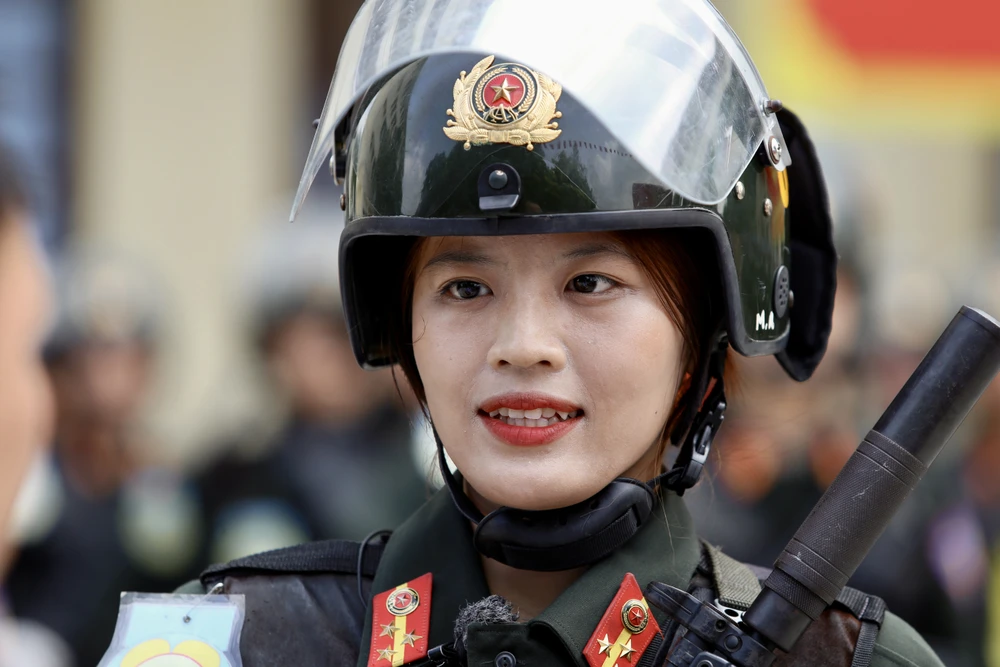 bóng hồng công an nhân dân (4).jpg