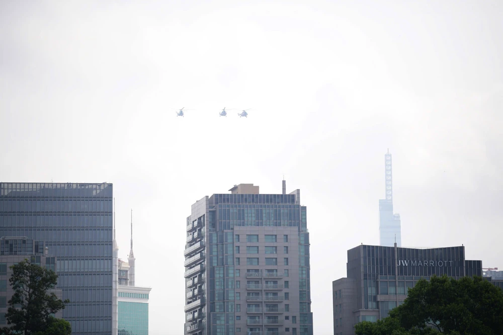 hợp luyện diễu binh (2).jpg