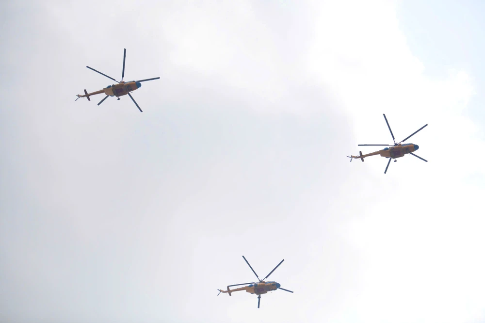 hợp luyện diễu binh (4).jpg