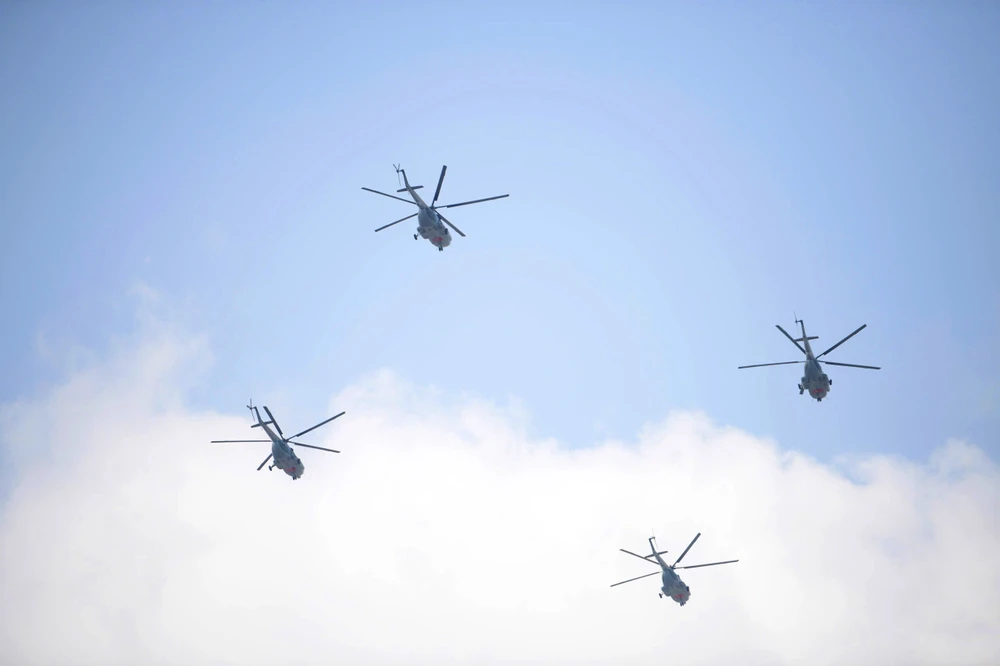 hợp luyện diễu binh (8).jpg